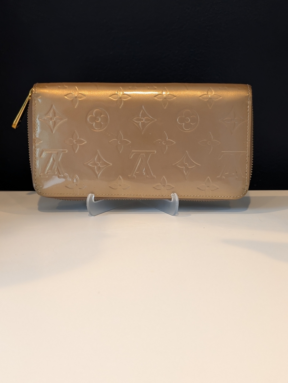 Louis Vuitton Vintage Gold Vernis Embossed Long Wallet - Picture 3 of 14